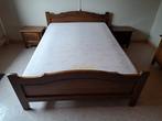 Slaapkamer met bijhorende nachtkastjes, dressoir & kleerkast, Ophalen, Gebruikt
