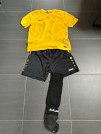 Voetbal tenue, Maat L, Ophalen of Verzenden, Zo goed als nieuw
