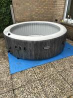 Jacuzzi 6 personen, Tuin en Terras, Ophalen, Gebruikt, Pomp, Opblaasbaar