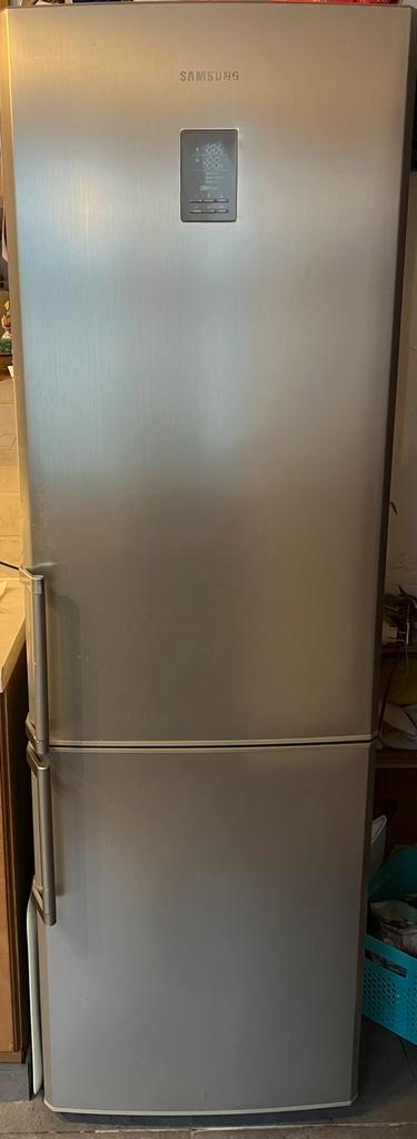 Samsung koel- en diepvriescombinatie - no frost en deuralarm, Elektronische apparatuur, Koelkasten en IJskasten, Gebruikt, Ophalen