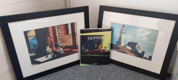 Twee prachtige ingelijste prints  van Hopper met boek.
