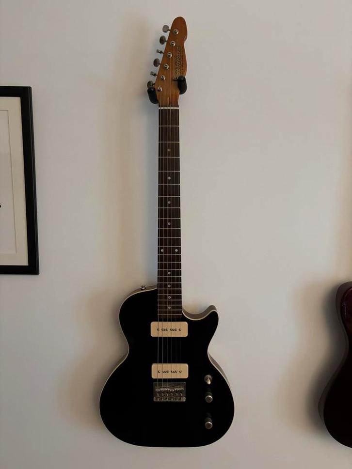 St Blues-Mississippi Bluesmaster, Musique & Instruments, Instruments à corde | Guitares | Électriques, Comme neuf, Enlèvement