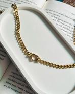 Collier doré acier inoxydable avec pendentif cœur tendance, Ophalen of Verzenden, Zo goed als nieuw, Met hanger
