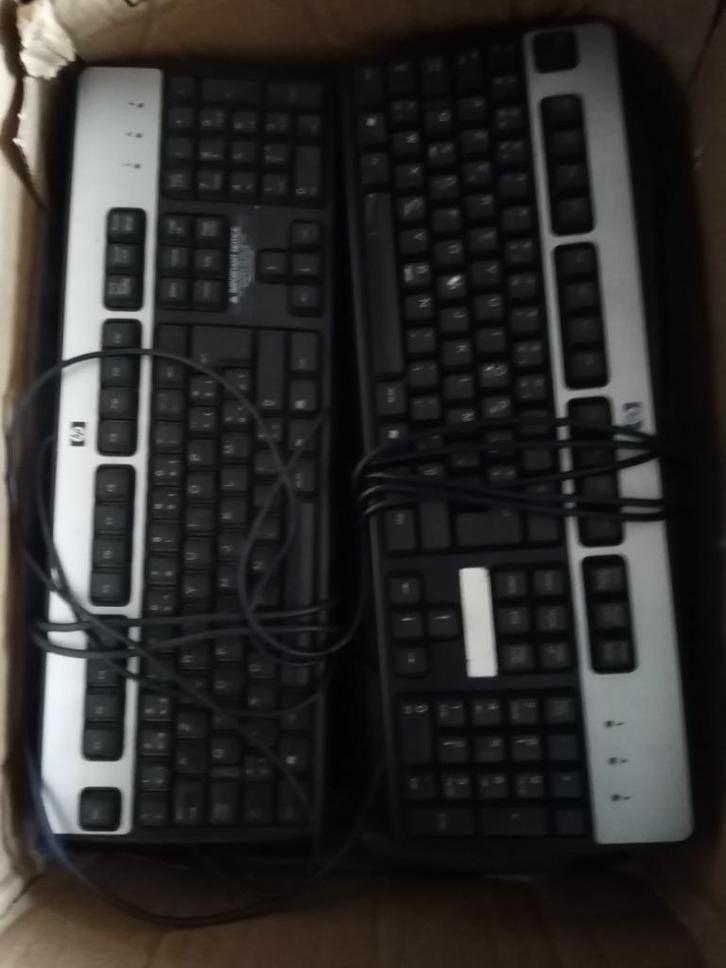 toetsenborden voor computers, Computers en Software, Toetsenborden, Zo goed als nieuw, Azerty, Bedraad, Ophalen