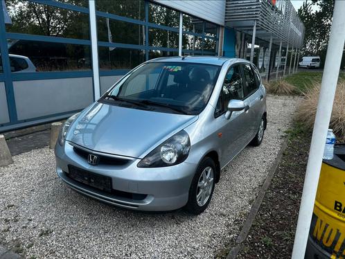 Honda jazz benzine AUTOMAAT gekeurd, Auto's, Honda, Bedrijf, Te koop, Jazz, ABS, Benzine, Euro 4, Stadsauto, 5 deurs, Automaat