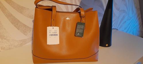 NIEUW  - Camelkleurige handtas merk: Nardelli, Handtassen en Accessoires, Tassen | Damestassen, Nieuw, Handtas, Ophalen of Verzenden