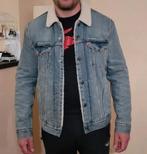 Veste en jean's et fourrure Levi's jamais portée taille M., Enlèvement ou Envoi, Neuf