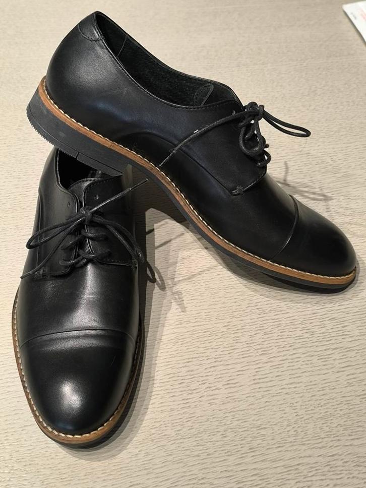 VIER PAAR LEDEREN HERENSCHOENEN M 43, Kleding | Heren, Schoenen, Nieuw, Ophalen of Verzenden