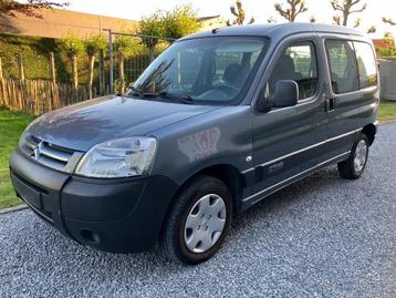 citroen berlingo benzine beschikbaar voor biedingen