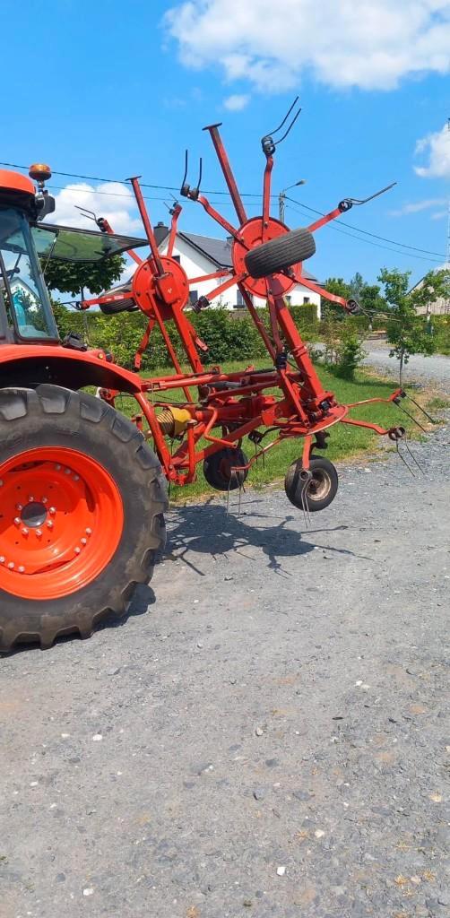 Faneuse 4 toupies, hydraulique, Articles professionnels, Agriculture | Outils, Enlèvement