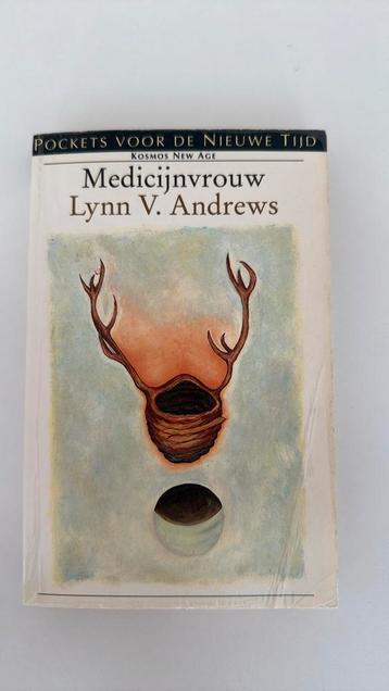 Lynn V. Andrews - Medicijnvrouw beschikbaar voor biedingen