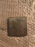 Zilveren poederdoos, Enlèvement, Argent