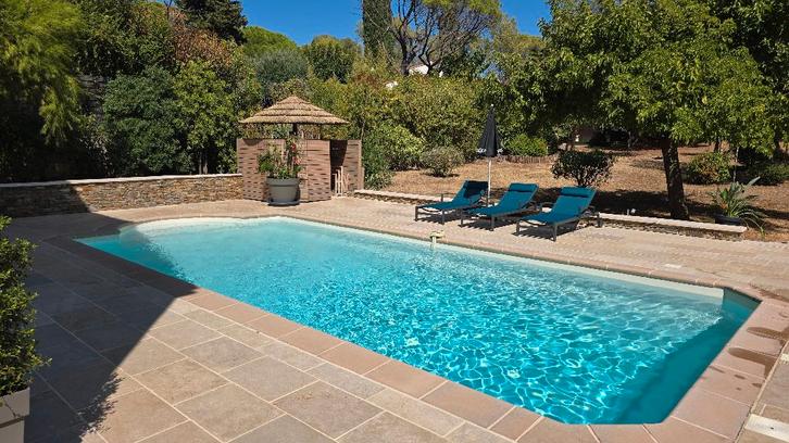 FREJUS Haut de villa grand confort  Piscine privée chauffée, Vacances, Maisons de vacances | France, Provence et Côte d'Azur, Maison de campagne ou Villa