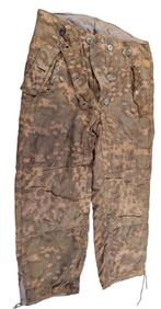 een orginele ww2 waffen xx broek in maat 2, Verzamelen, Militaria | Tweede Wereldoorlog, Ophalen of Verzenden