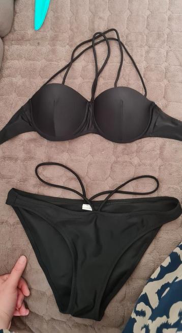 Bikini dames  beschikbaar voor biedingen