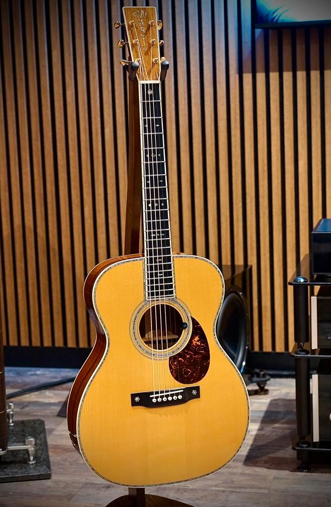 Martin OM-42 Custom Shop ( Tres rare ), Musique & Instruments, Instruments à corde | Guitares | Acoustiques, Comme neuf, Enlèvement