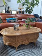 Table basse/table basse vintage en rotin boho - années 70, Maison & Meubles, Tables | Tables de salon, Enlèvement