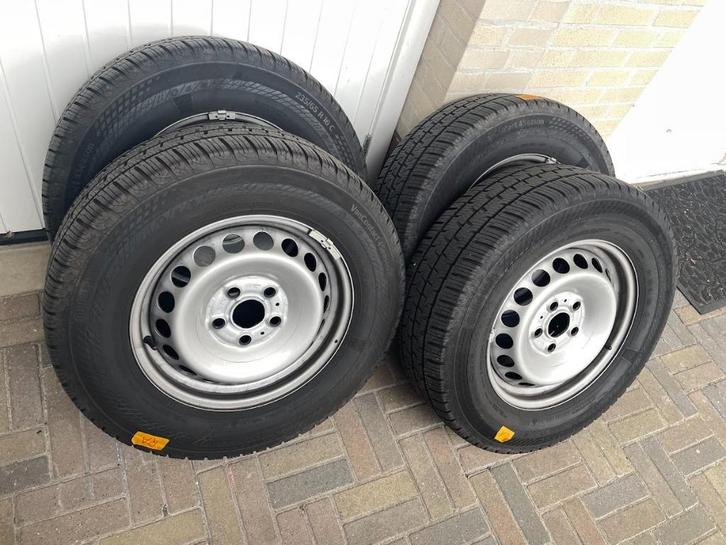VW Crafter velgen met Continental All season banden 7-8m, Auto-onderdelen, Banden en Velgen, Band(en), All Season, 16 inch, 235 mm