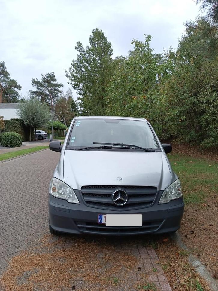 Mercedes vito, Auto's, Bestelwagens en Lichte vracht, Particulier, Mercedes-Benz, Diesel, Handgeschakeld, Zilver of Grijs, Ophalen