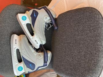 Schaatsen  beschikbaar voor biedingen