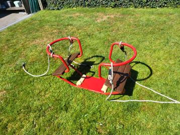 dubbele kinderschommel beschikbaar voor biedingen