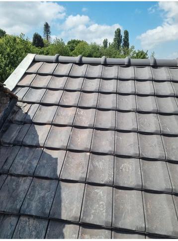 Couvreur 35 ans d'expérience  
Gsm 0495908311 beschikbaar voor biedingen