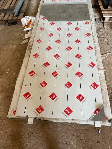 Dakgoot en gevelbekleding beschikbaar voor biedingen