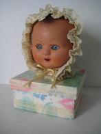 OUD POPPENHOOFDJE OP DOOS, Ophalen of Verzenden