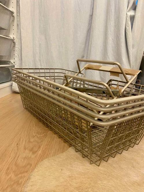 IKEA HJÄLPA KLEEDMANDMANDJES, Huis en Inrichting, Kasten | Kleerkasten, Gebruikt, Minder dan 100 cm, 50 tot 100 cm, 25 tot 50 cm