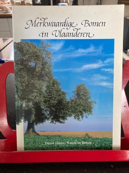 Merkwaardige bomen in Vlaanderen, Boeken, Natuur, Zo goed als nieuw, Bloemen, Planten en Bomen, Ophalen of Verzenden