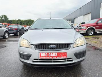 Ford Focus 1.4 i BENZINE GARANTIE NAVIGATIE CAMERA beschikbaar voor biedingen