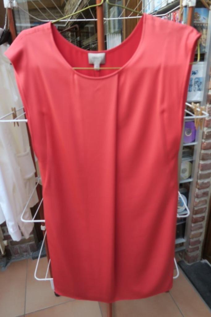 Kleedje nieuw rood zijde Armani Collezioni mt 38 (it42), Kleding | Dames, Jurken, Nieuw, Maat 42/44 (L), Rood, Knielengte, Ophalen of Verzenden