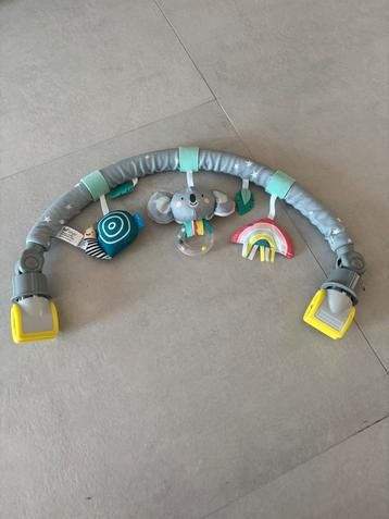 Speelboog taf toys beschikbaar voor biedingen