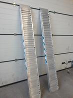 Rampe aluminum 1500kg  2m50x30 cm neuve  450euros la pair, Bricolage & Construction, Échelles & Escaliers, Comme neuf, Enlèvement ou Envoi