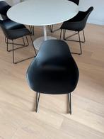 Zwarte kuipstoelen / design eetkamerstoelen, Huis en Inrichting, Ophalen, Zo goed als nieuw