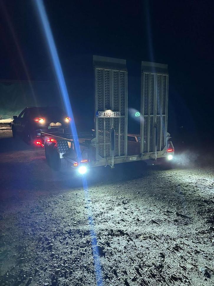 Aanhangwagen/transporter, Immo, Garages en Parkeerplaatsen, Hasselt