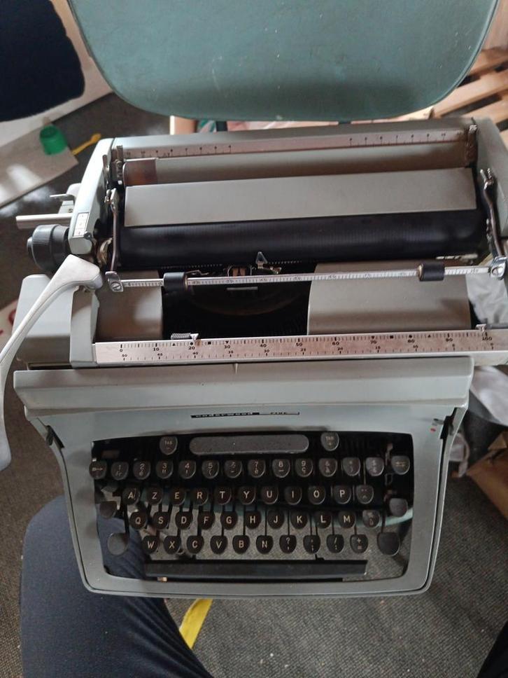 Underwood touch-master 5 1967 (AZERTY), Diversen, Typemachines, Ophalen