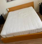 Malm tweepersoonsbed Ikea (160x200) incl lattenbodems, Huis en Inrichting, Ophalen, Gebruikt