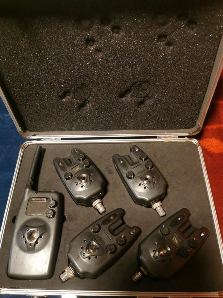 Biepers DK-tackle (4st) met ontvanger, Watersport en Boten, Hengelsport | Karpervissen, Gebruikt, Overige typen, Ophalen of Verzenden