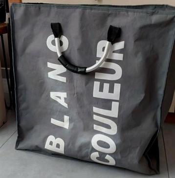 Waszak /linnenzak voor witte en gekleurde was beschikbaar voor biedingen