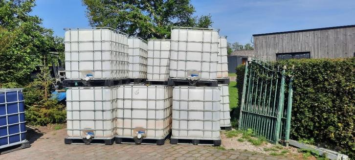 zuivere 1050 liter IBC s voor tuin/weide, Tuin en Terras, Regentonnen, Zo goed als nieuw, Kunststof, 150 liter of meer, Met kraantje
