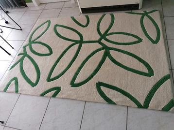 tapis moderne en laine 140cmx200cm.