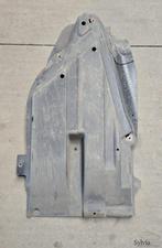 Bodemplaat brandstoftank links BMW X3 serie E83 + LCI 517134, Auto-onderdelen, Gebruikt, -, -, Ophalen of Verzenden