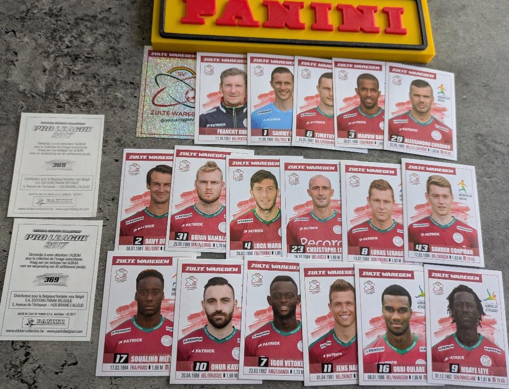 Panini FOOTBALL 2017 19 STICKERS + 1 UPDATE WAREGEM, Ophalen of Verzenden, Nieuw, Sticker