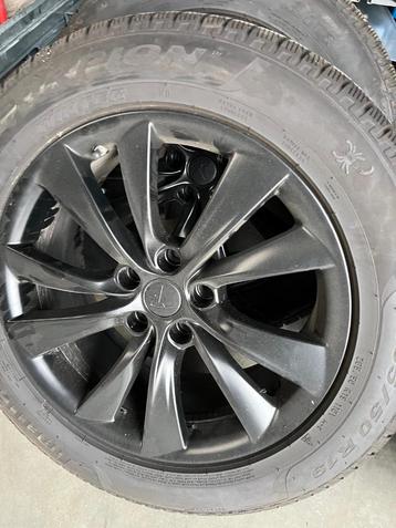 winterbanden met velg Tesla model X beschikbaar voor biedingen