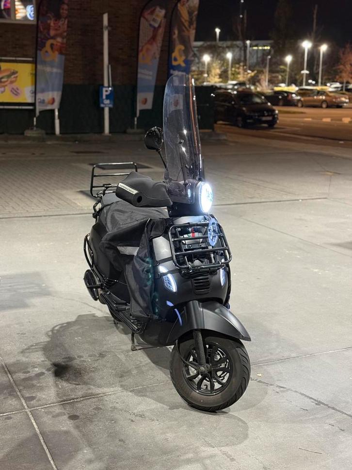 GTS Toscana Dynamic - 2023/24 - 10.500 km - A Klasse, Fietsen en Brommers, Scooters | Vespa, Nieuw, Overige modellen, Klasse A (25 km/u)