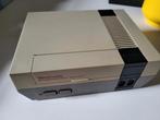 Nintendo NES met toebehoren en games, Comme neuf, Enlèvement ou Envoi