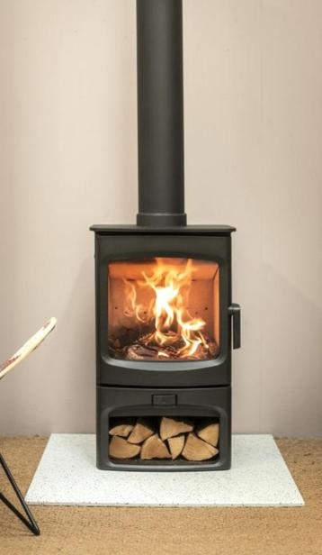 Offre English poêle à bois Charnwood Aire 5 avec Socle, Maison & Meubles, Cheminées, Enlèvement ou Envoi, Neuf, Cheminée sur pied