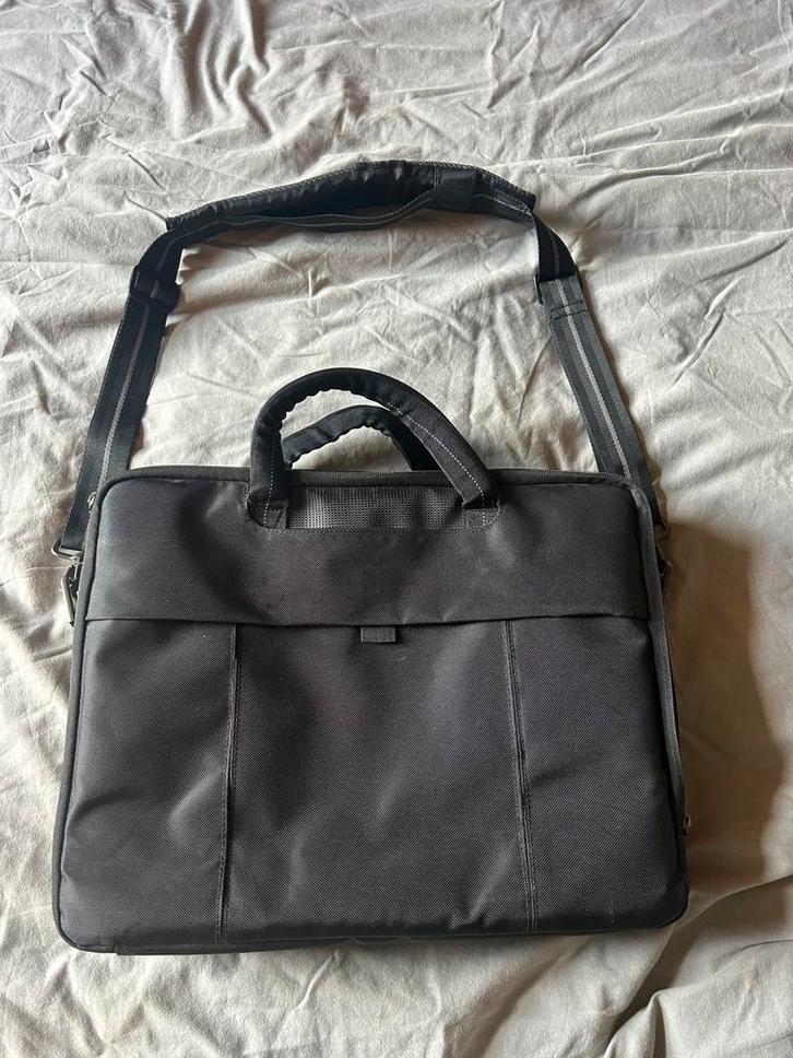 Sacoche pour ordinateur portable Dell, Informatique & Logiciels, Sacoches d'ordinateur portable, Comme neuf, Enlèvement ou Envoi