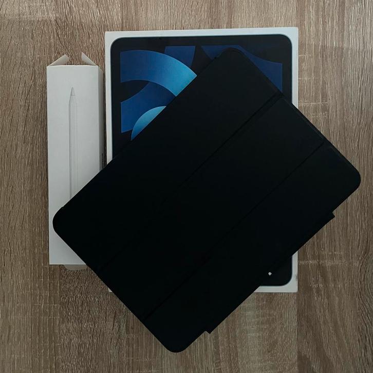 Apple iPad Air (5th generation), Computers en Software, Apple iPads, Overige modellen, Wi-Fi, 10 inch, 64 GB, Blauw, Ophalen